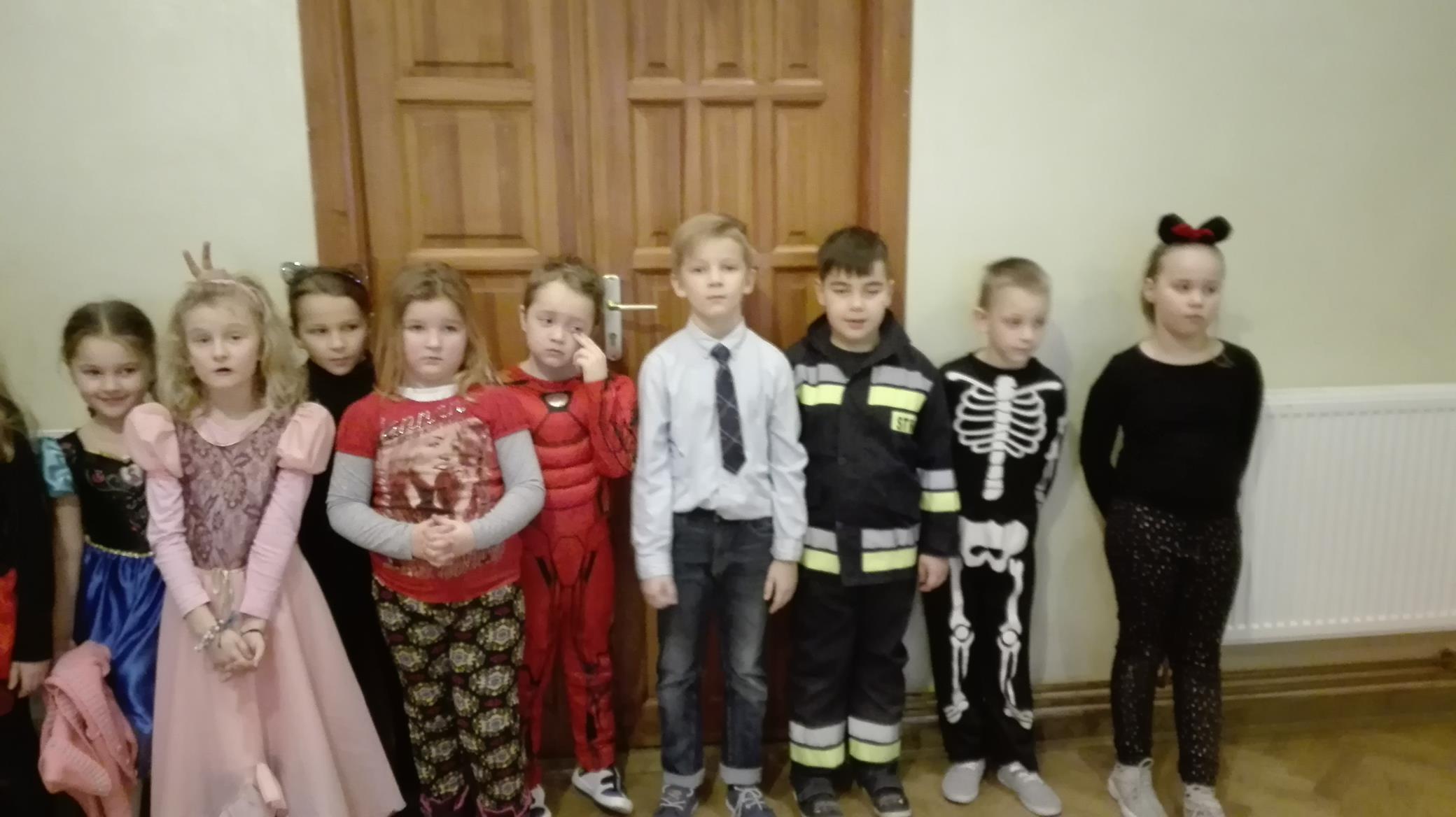 ZABAWA KARNAWAŁOWA UCZNIÓW KLAS I-III W SĘKOWEJ